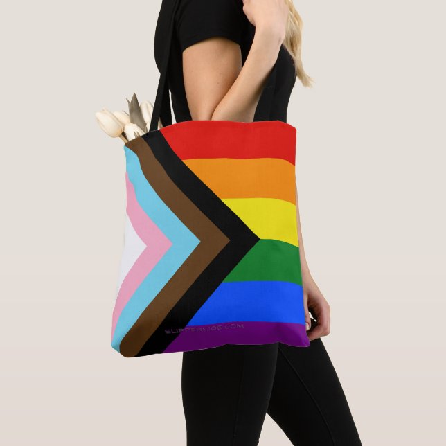 SlipperyJoe's Progress Pride Flag sex klassiska ho Tygkasse (Närbild)