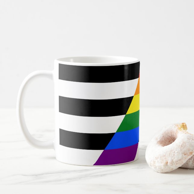 SlipperyJoes raka allierade flagga slät regnbåge g Kaffemugg (Med munk)