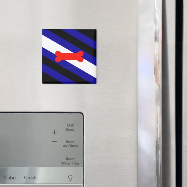 SlipperyJoes valp-lek-prydnadsflagga uttrycker kin Magnet (In Situ (Fridge))