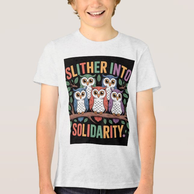 Slither into Solidarity T Shirt  (Framsida)