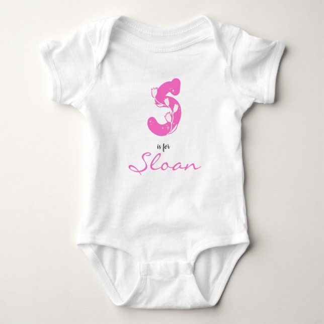 Sloan name Reveal Floral Letter S Pink Flower T Shirt (Framsida)