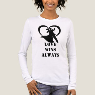 Slogan Långärmad T-Shirt Kärlek vinner alltid -