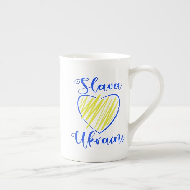 Slogan Slava Ukraini Ära Ukraina hjärta   Benporslin Mugg (Höger)
