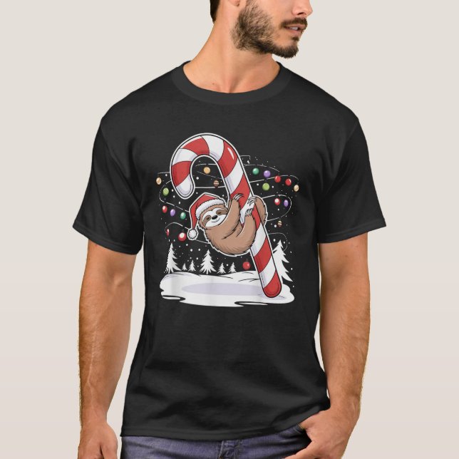 Sloth and Giant Candy Cane Christmas Pajama for Sl T Shirt (Framsida)