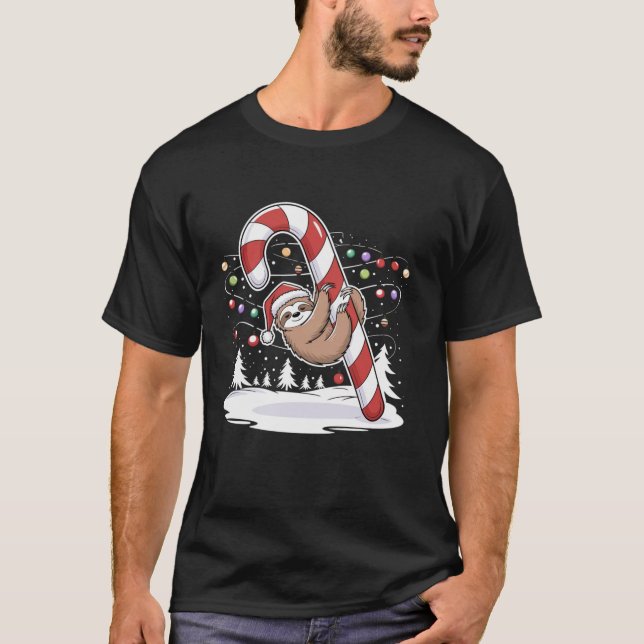 Sloth and Giant Candy Cane Christmas Pajama for Sl T Shirt (Framsida)