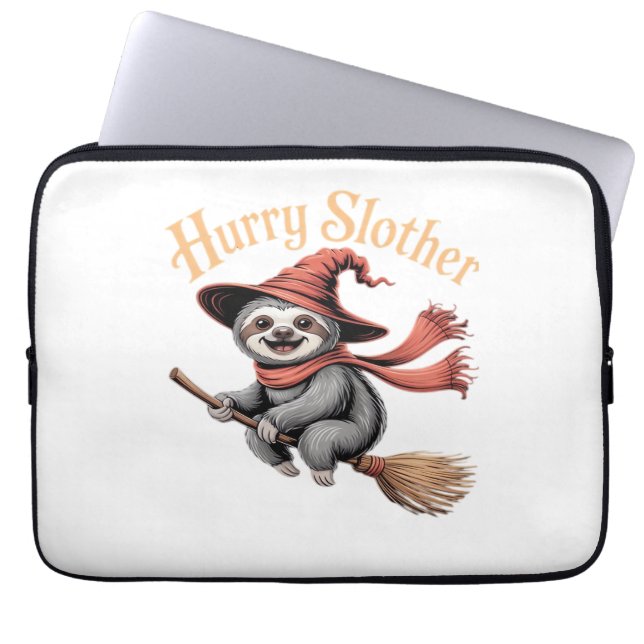Sloth Cute Halloween Witch Funny Essential T-Shirt Laptop Fodral (Framsidan)