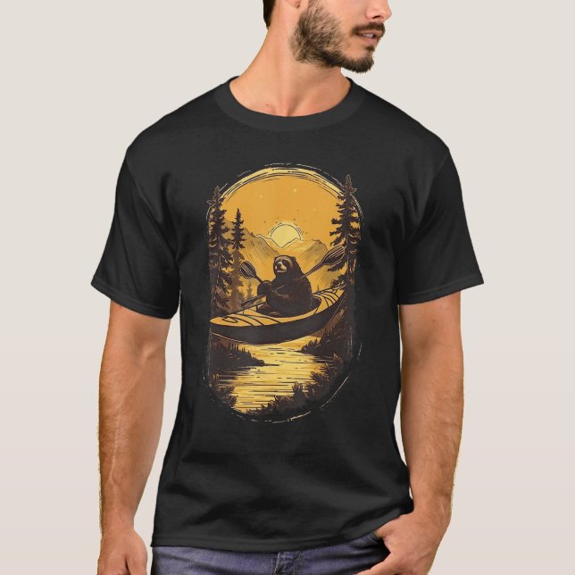 Sloth Kayaking Sloth Kayak Team Graphic Tees Manar T Shirt (Framsida)
