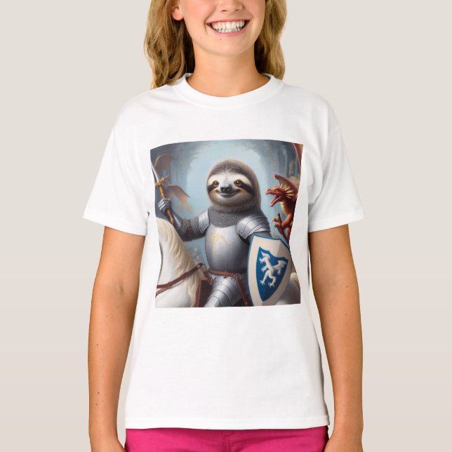 Sloth Knight Fighting Dragons T Shirt (Framsida)