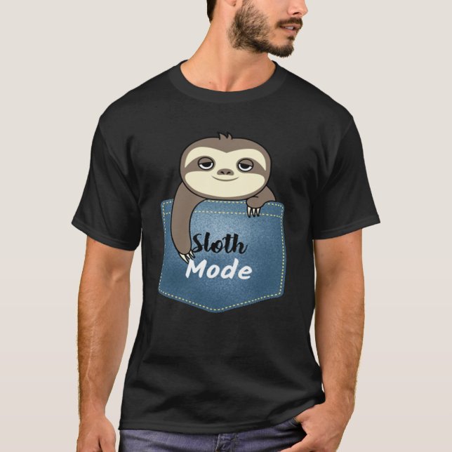 Sloth Pocke T Shirt (Framsida)