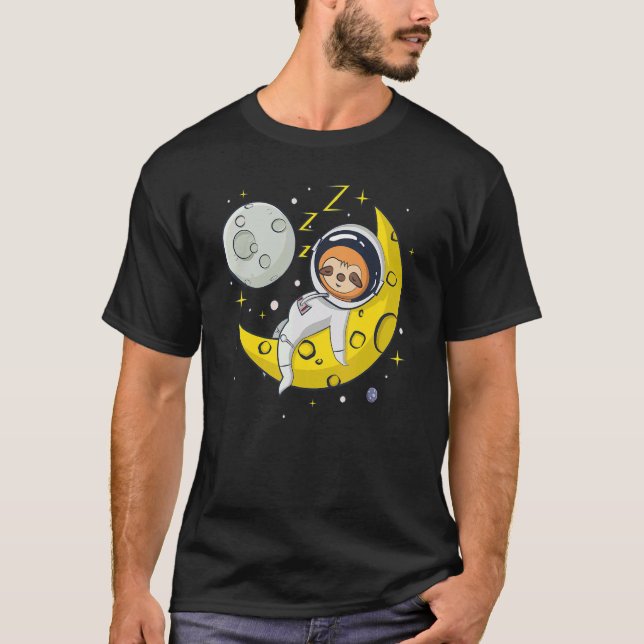 Sloth Sleeping on The Moon  Cute Astronaut Sloth T Shirt (Framsida)