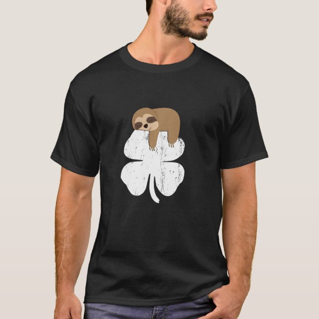 Sloth som sköt på Shamrock St Patrick S Day Spirit T Shirt (Framsida)