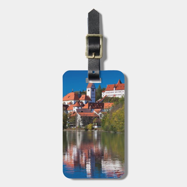 Slottet och Abby vid floden Bagagebricka (Vertikal Framsida)