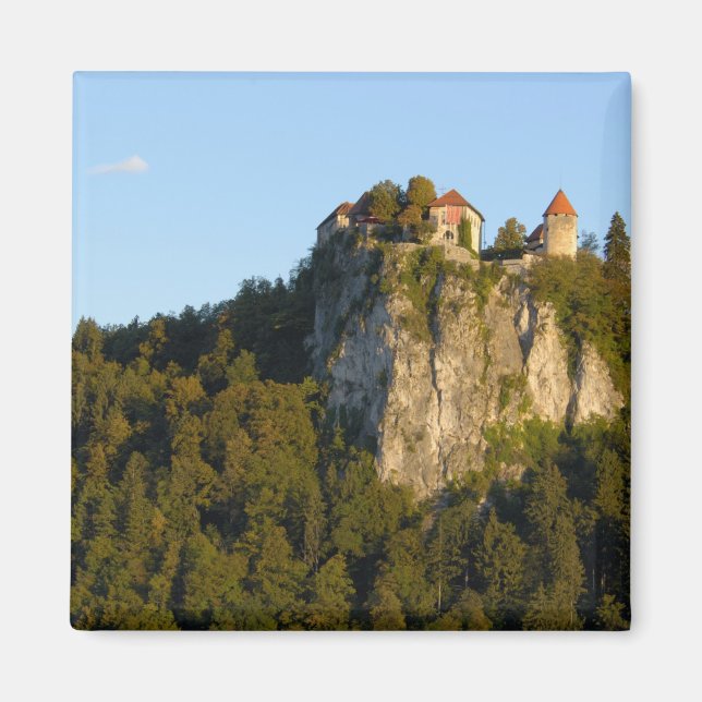 Slovenien, Bled, Bledsjön, Bleds slott på Magnet (Framsidan)