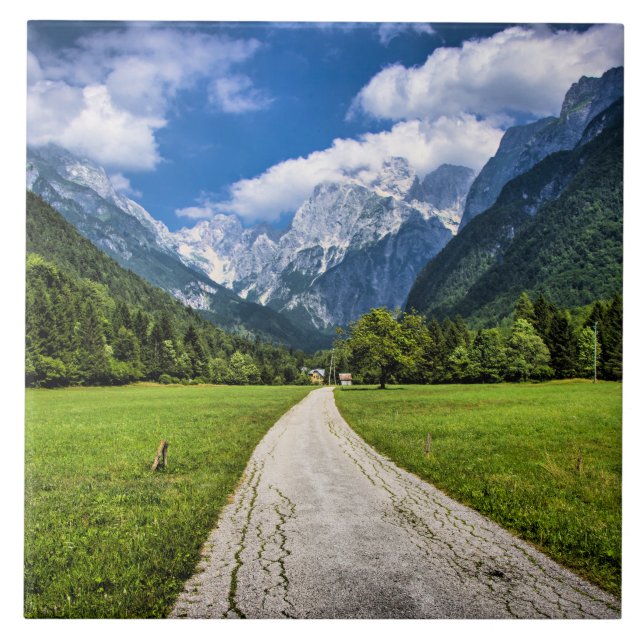 Slovenien, scenfotografi med Alpernor Kakelplatta (Framsidan)
