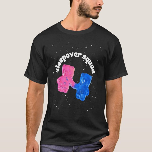 Slumber Party Squad Gummy Bear Candy Sleepover Kit T Shirt (Framsida)