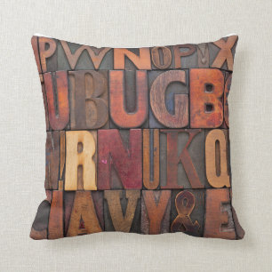 slumpmässiga alfabetbokstäver - vintage letterpres kudde