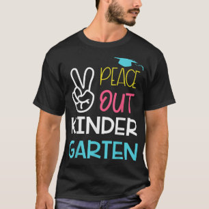 Slut på Kindergarten-inbjudan Fredssolnedgång för T Shirt