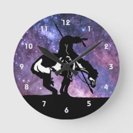 Slut på låset för den svarta vägglådan rund klocka