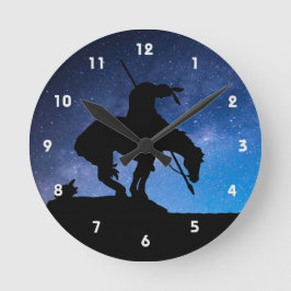 Slut på låset för den svarta vägglådan rund klocka