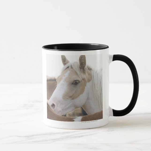 Slut upp av en flock av hästar 2 mugg (Höger)