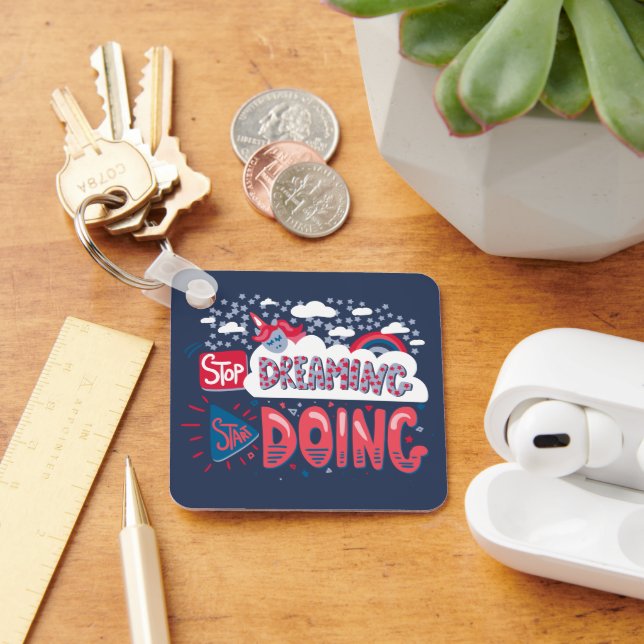 Sluta drömma, börja göra marinblå Metall Nyckelring (Skrivbord)