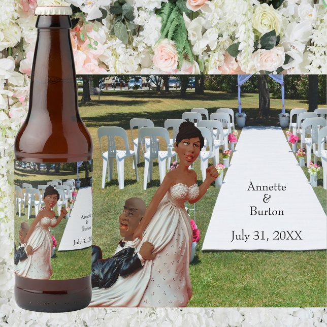 Slutligen Bröllop Funny Black Couple Ölflaska Etikett (Finally Wedding Funny African American Couple Beer Bottle Label)