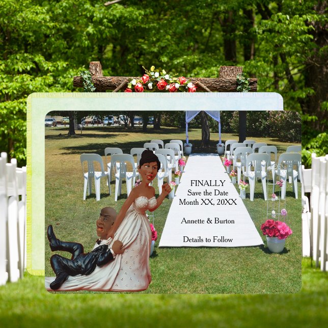 Slutligen Bröllop Funny Black Couple Spara Datumet (Finally Save the Date Fun African American Couple)