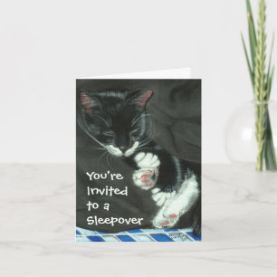Slyeping Tuxedo Cat Sleepover Party-inbjudan Inbjudan