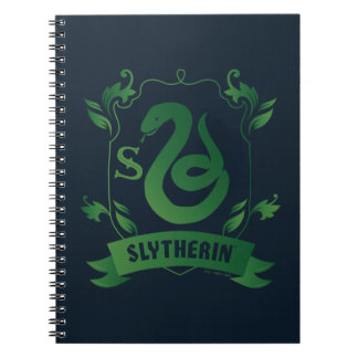 Slytherin™-husrankningens utsmyckade vapensköld anteckningsbok