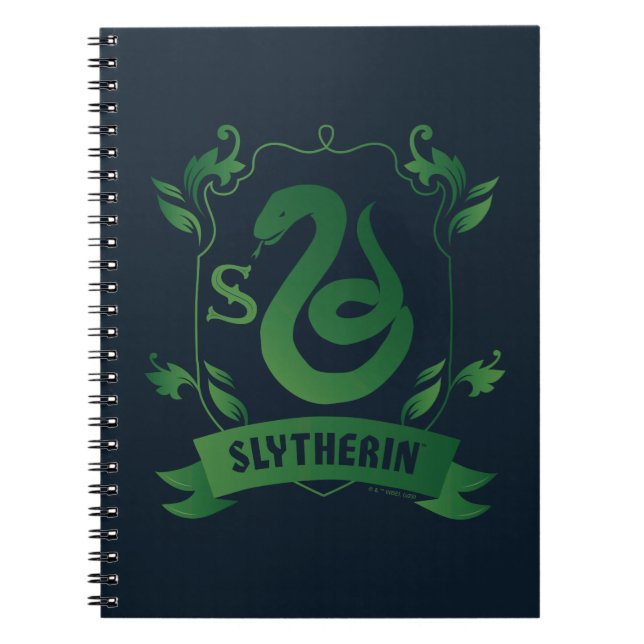 Slytherin™-husrankningens utsmyckade vapensköld anteckningsbok (Framsidan)
