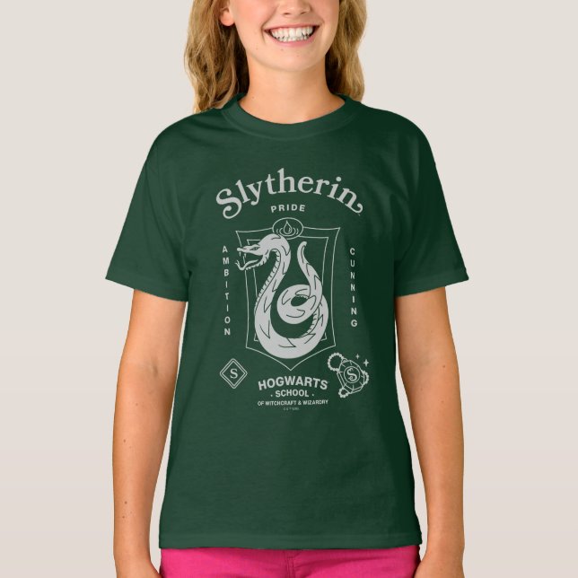 SLYTHERIN™ Pride Ambition Cunning Crest T Shirt (Framsida)