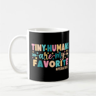 Små människor är mina favoritbarn. kaffemugg