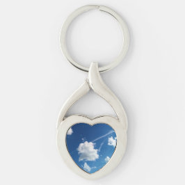 Små moln i ljuset twisted heart silverfärgad nyckelring
