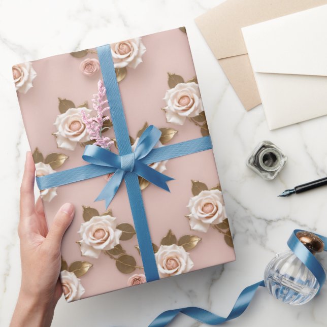 Små rosor i nyanser av elfenben och guld presentpapper (Gifting)