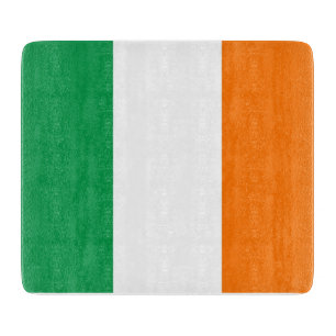 Små skärskivor av glas med flagga av Irland