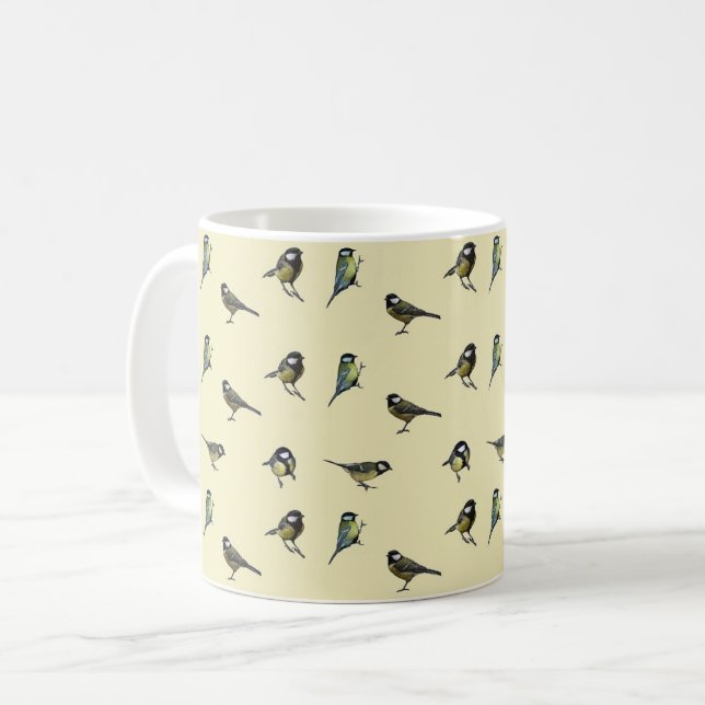 Små trädgårdsfåglar Mönster på beige Kaffemugg (Framsida vänster)