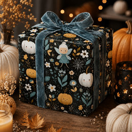 Smakfullt sötsak Halloween-älva med pastellfärgade Presentpapper