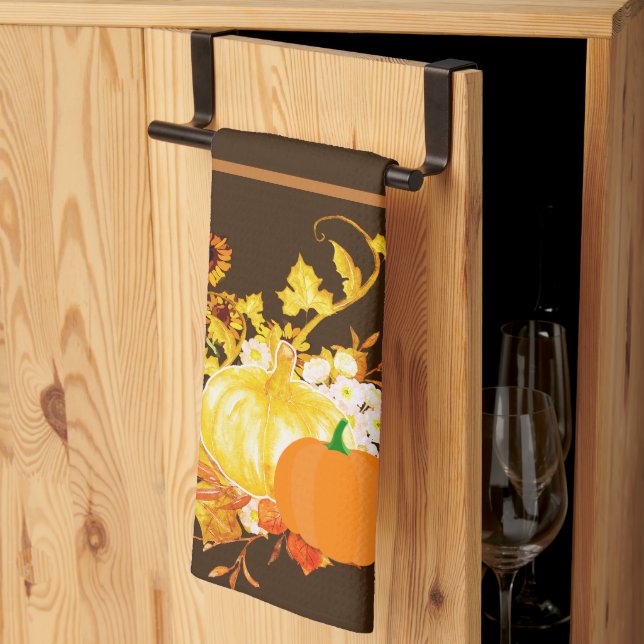 Smaklig Thanksgiving-pumpa med höstbladshögtid Kökshandduk (Thirds Fold)