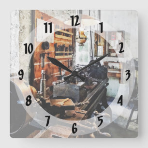 Smålax i Maskin Fyrkantig Klocka