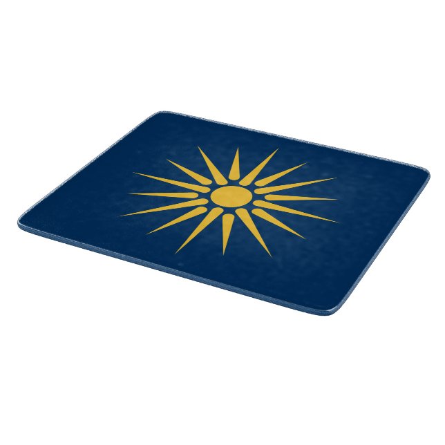 Small glass cutting board with flag of Macedonia (Hörn)
