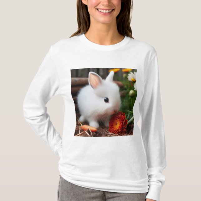 Small Rabbit T-Shirt (Framsida)