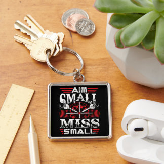 Småms liten miss Small Premium Dart Fyrkantig Silverfärgad Nyckelring