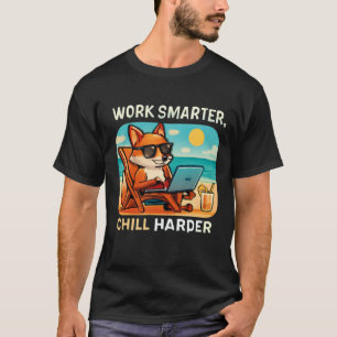 Smart Fox för coola på Beach med bärbar dator T Shirt