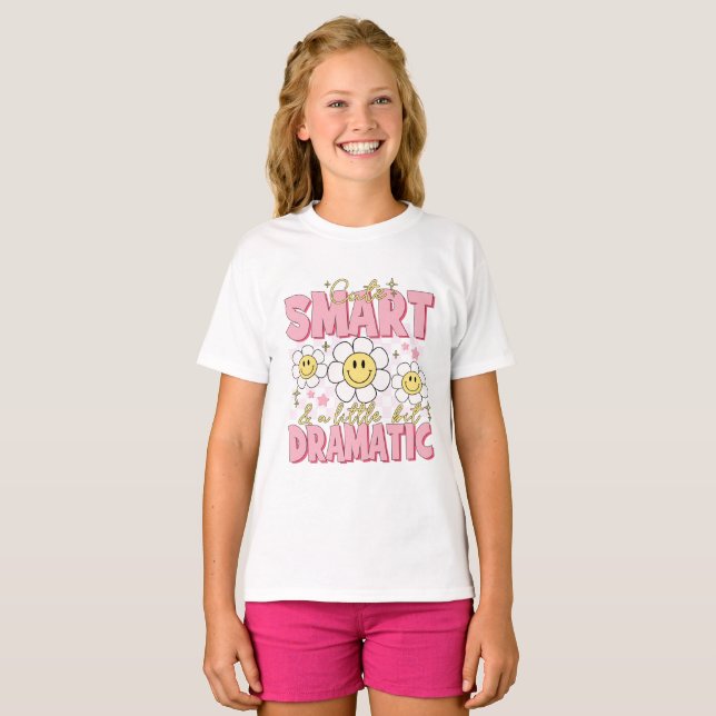 Smart, liten bit Dramatic Girl's Tshirt T Shirt (Hel framsida)
