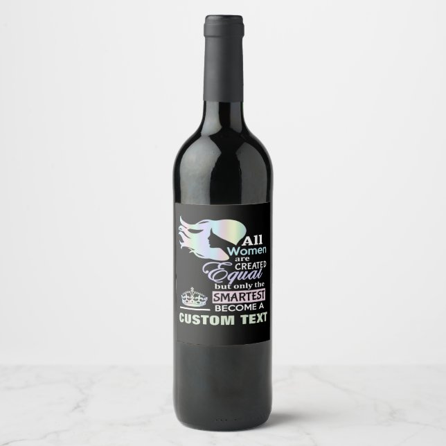 Smartare kvinnlig anpassningsbar, roll, titel, vinflaska etikett (Framsida)