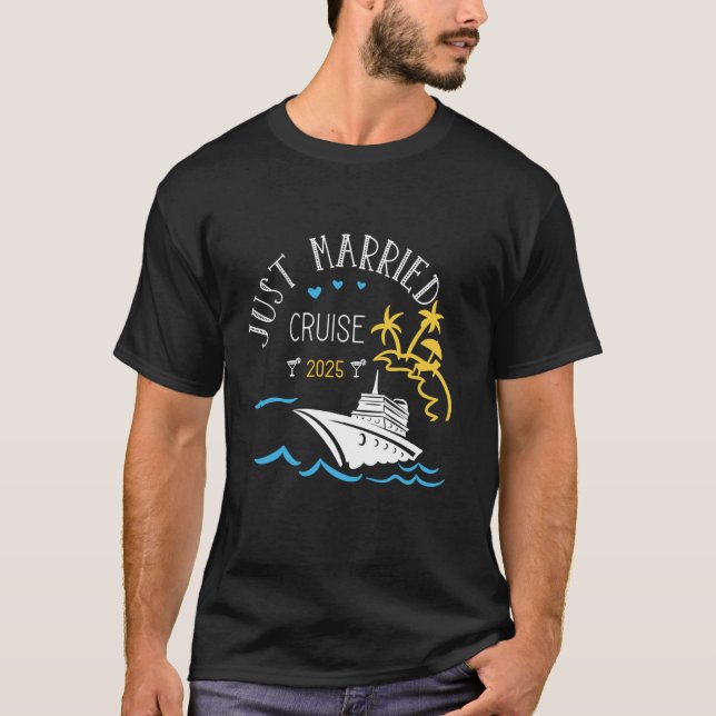 Smekmånadskryssning för matchande par 2025 Nyligen T Shirt (Framsida)