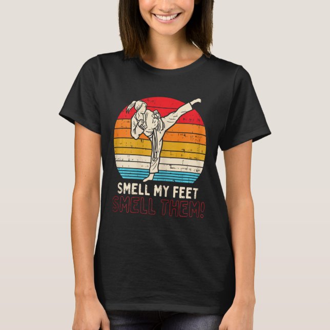 Smell Feet Girl Ponytail Kick Karate Taekwondo Kun T Shirt (Framsida)