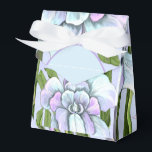 Smeraldo Blomster Gynnar Box Presentaskar<br><div class="desc">DEN BLOMMAN i min lila värld : den mytiska Smeraldo-blomman (med sina mycket speciella blad... ) Enligt en gammal italiensk legend symboliserar denna påhittade blomma en ouppriktad hemlig kärlek på grund av rädslan för att bli avvisad. Det är ämnet för en sång av min favorit globala K-pop-grupp : de använder...</div>