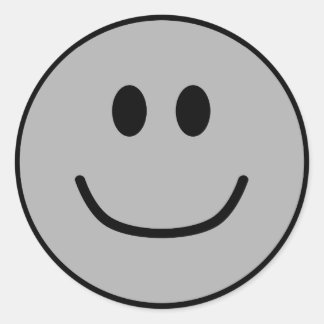 Smilande Ansikte Stickers Grått 0002 Runt Klistermärke