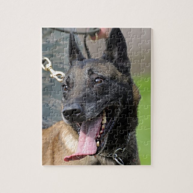 Smildrande belgisk Malinois Hund Pussel (Vertikal)